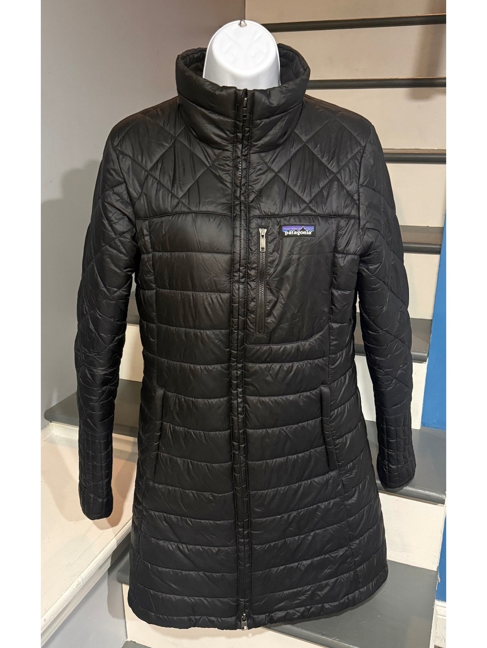 Patagonia Women’s Size Medium Radalie Parka Full Zip Black Insulated Jacket Coat